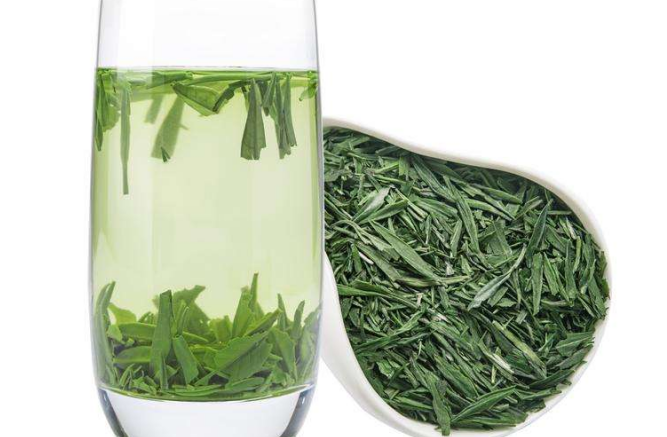 竹叶青茶和雀舌的区别是什么？外形细微不同，细心留意就能发现!