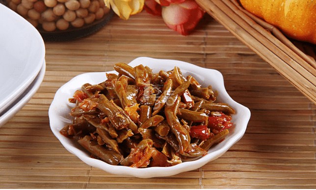 红油豇豆的腌制方法介绍！怎样才能使豇豆爆香?