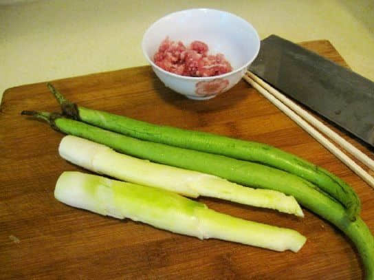 茭白能和香菇一起吃吗?哪些食物不能与茭白一起吃