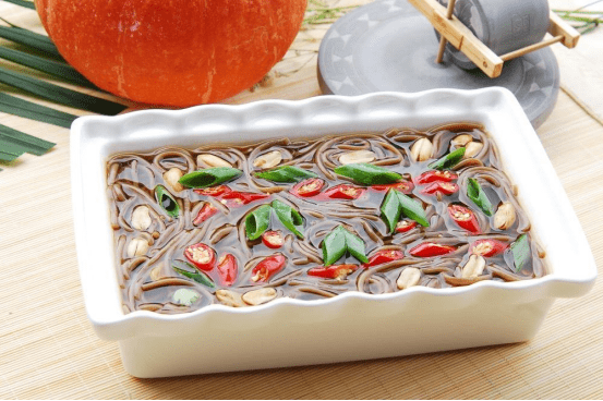 莼菜什么时候收获?新鲜莼菜的收获季节可别错过了!