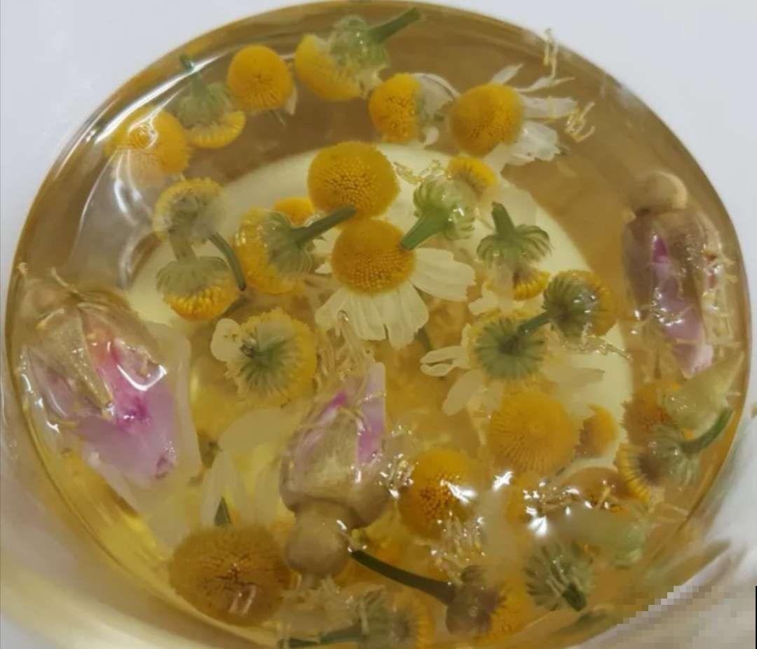 这花好看还好养，揪片花瓣泡茶喝，清热去火解暑气！