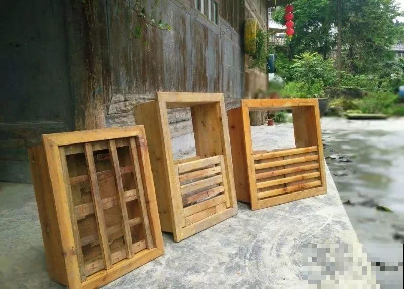 这母女俩，一个梦想养花，一个沉迷种菜，真是可爱！