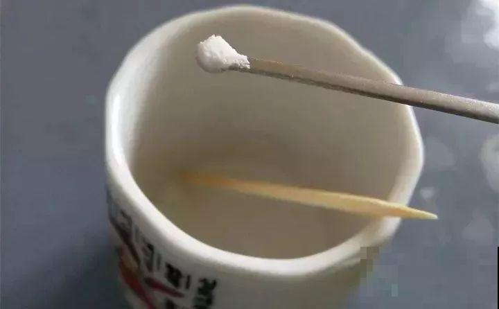 周末去这儿转一转，花和花盆随便捡，赚大发了！