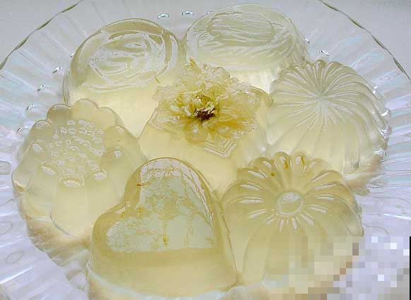 用菊花泡水喝，教你挑选菊花，很多人都不知道，早知早受益！