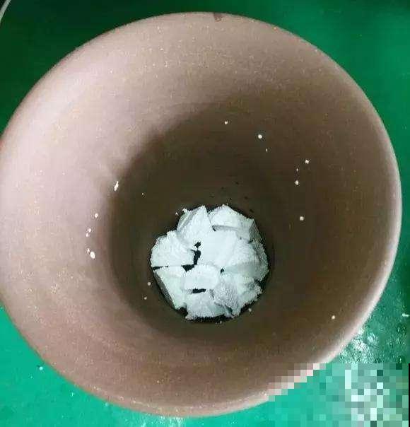 看似是废料，其实都是养花宝，垫在盆底可以防烂根！