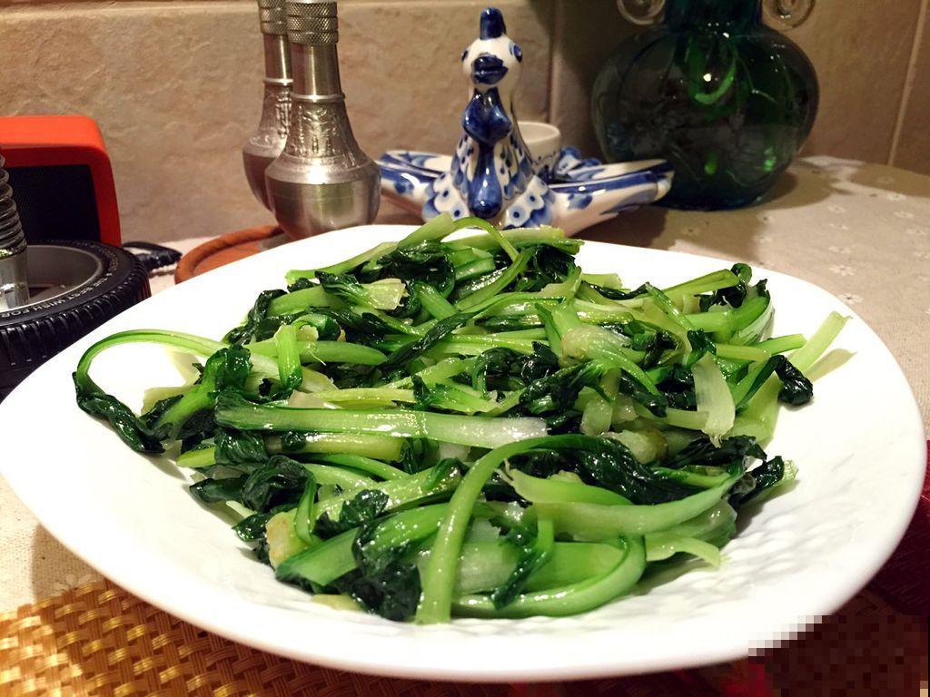 这菜就要现在种，几粒种子能长到深冬，划算又省事！