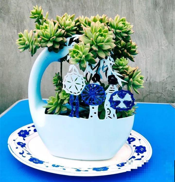 路边扔的木桩子，捡回家切几刀，种上花后多少钱也不卖！