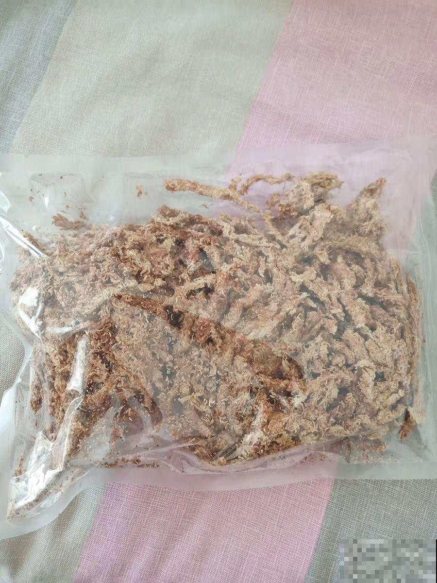 这花就得虐着养，套个袋子捂一捂，揭开立马冒花苞！