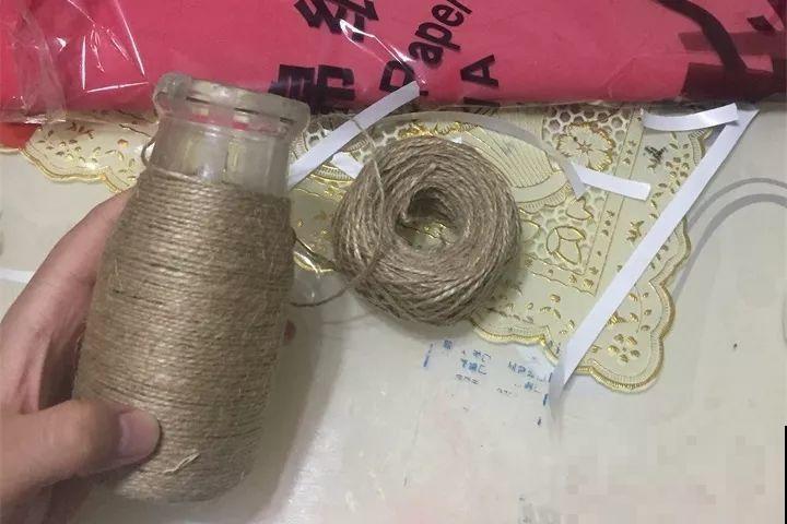 旧筷子先别扔，这样绑一绑，拿来养花有大用处！