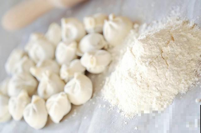 7招教你煮饺子，破皮粘锅不存在，这样吃贼香