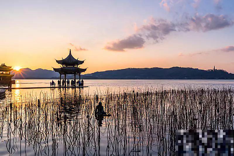 秋天别去这4处，怕风景太美，你不想回家！