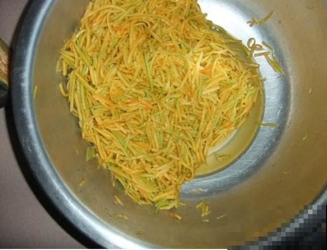 在农村真是好，想吃啥小菜就种点，根本不愁没菜吃！