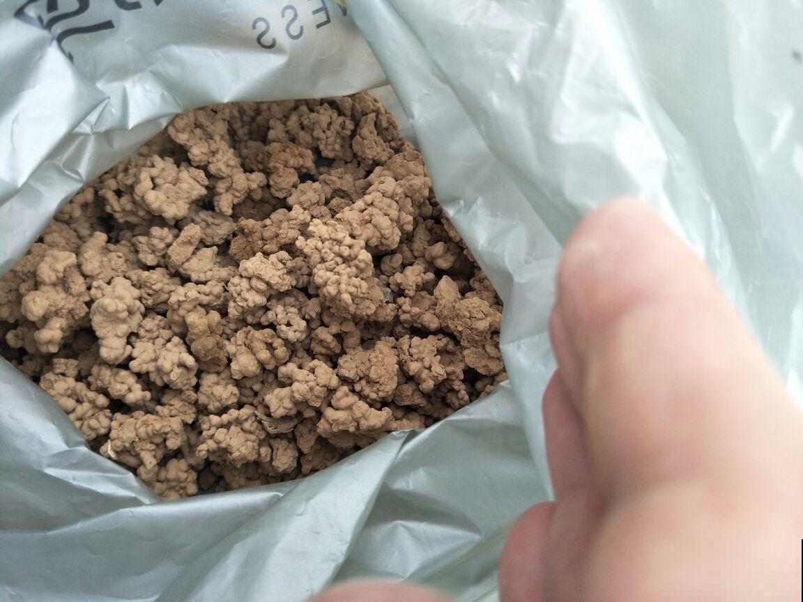 土里掺点它，养花10年不烂根，特透气