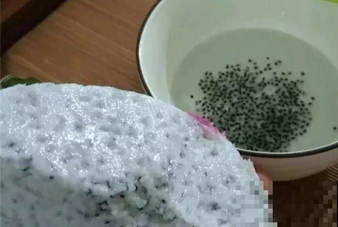 5块钱的水果埋土里，半年养成守家树，邻居都想花钱买！