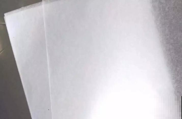 花瓣叶子摘下来，烘干后压一压，就能变成画！