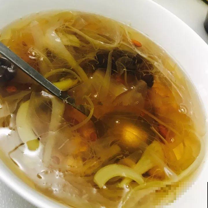 家里没菜了，我把这花炒了吃，老妈气得要打人！