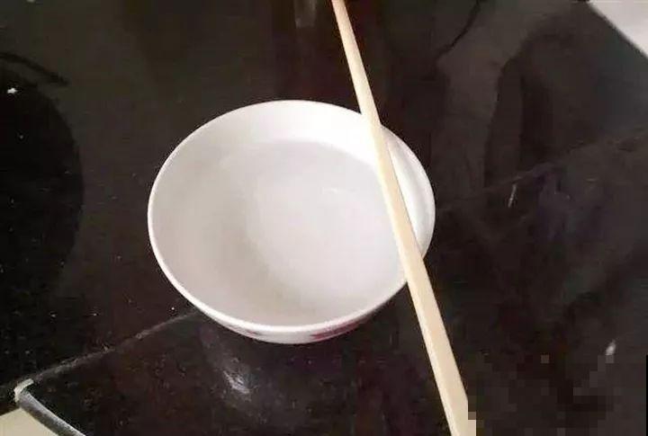 春天扦插最好活，沾点自制生根水，生根100％！