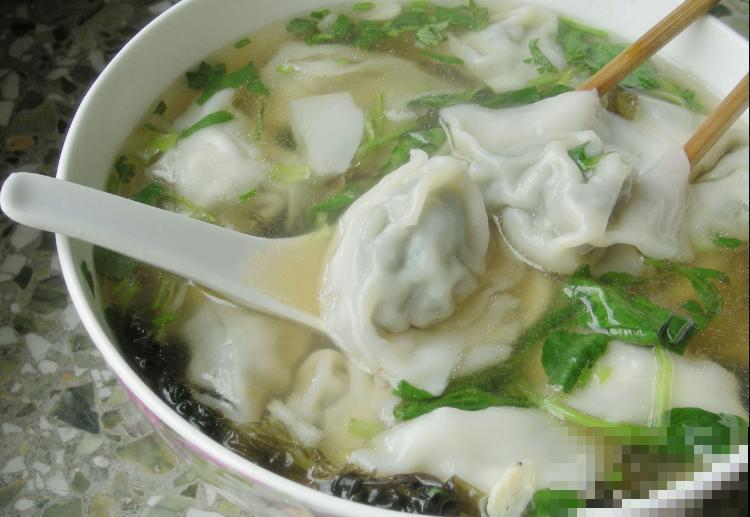 老家门口的野菜，口感太鲜嫩了，一盘上来就抢光！
