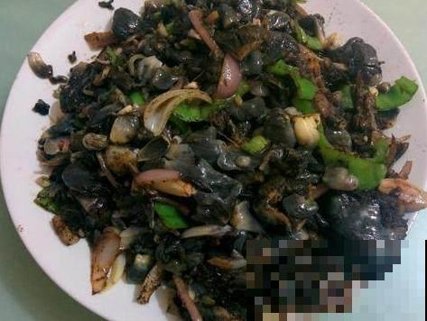 玉米长瘤子别扔，扒下来还能炒盘菜，营养价值高