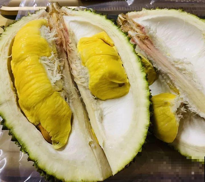 这水果太贵了，吃完留下核，还能种盆栽！
