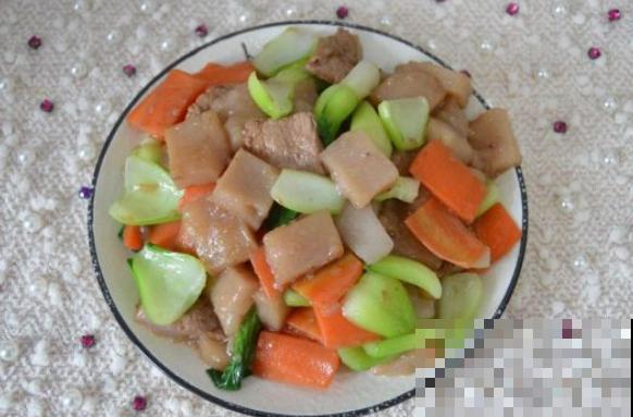 农村一种树，摘下种子能做豆腐，鲜嫩爽滑像果冻！
