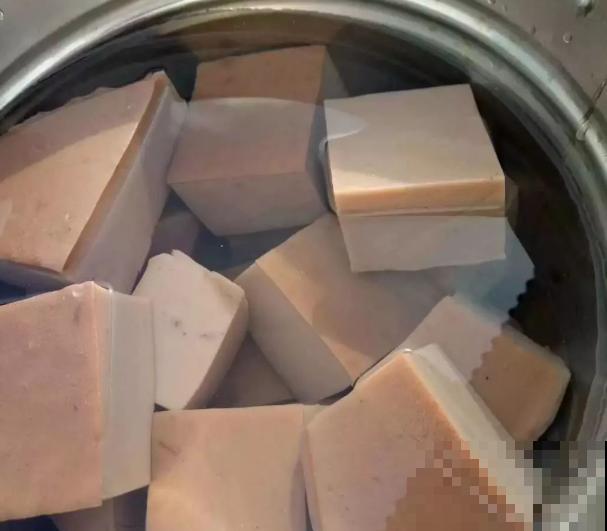 农村一种树，摘下种子能做豆腐，鲜嫩爽滑像果冻！