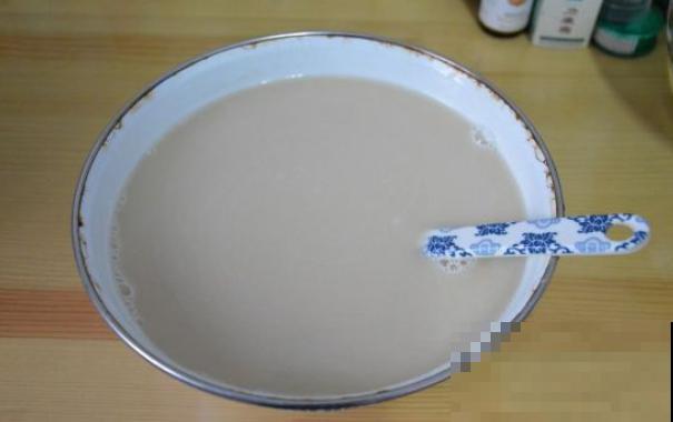 农村一种树，摘下种子能做豆腐，鲜嫩爽滑像果冻！