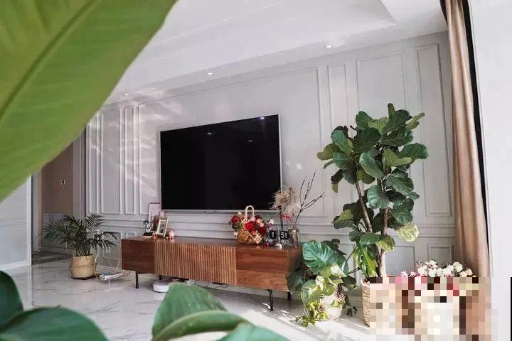居家养花有讲究，一间房养一盆，干净又养人
