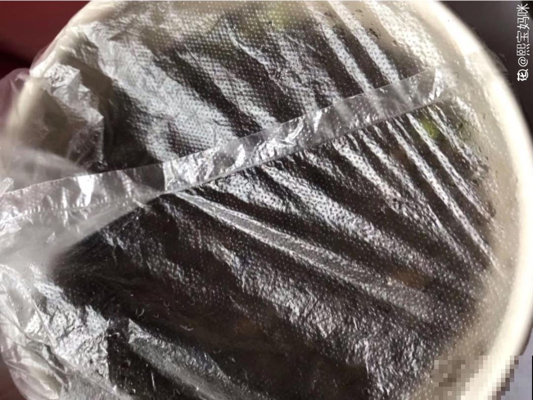吃剩的菠萝头别扔，剪一剪种土里，结出金黄大菠萝