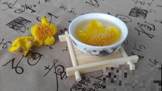 这花是茶族皇后，品种稀少又珍贵，国家一级保护植物！