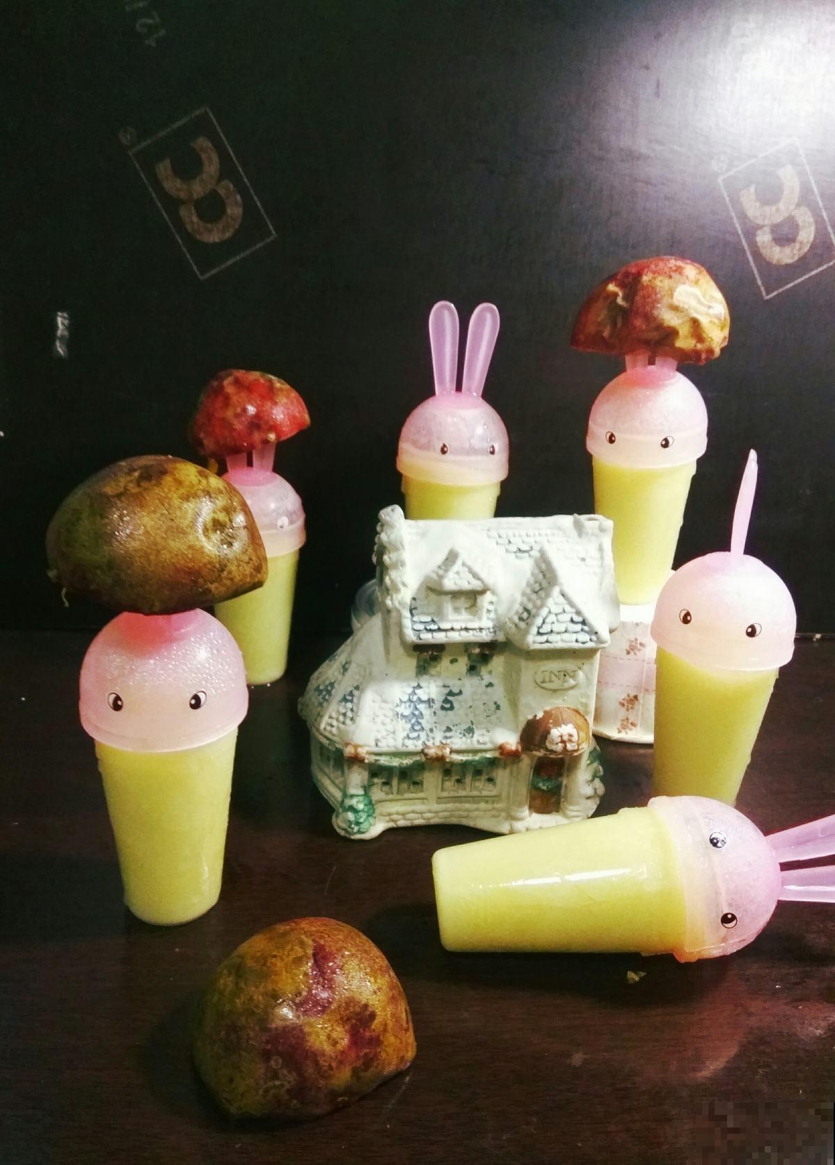 夏天自己做冰棍，用料足无添加剂，孩子吃也放心