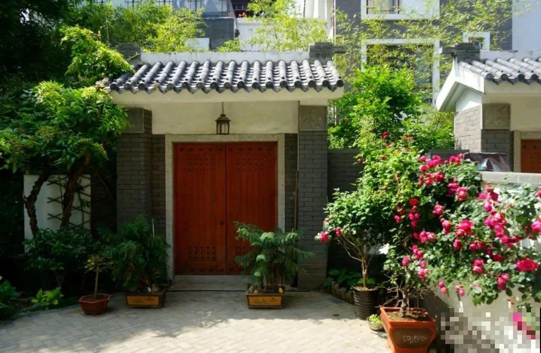寻一方小院，建一处花园，养花喝茶一辈子！