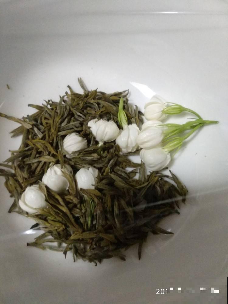 茶叶渣不要丢,掺点水捂一捂,肥效特充足 茶叶渣不要丢,掺点水捂一捂,肥效特充足