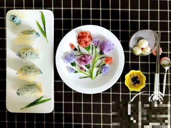 女儿辞职，回家养花，老爸说：15亩地，你负责养花，我负责蔬果！