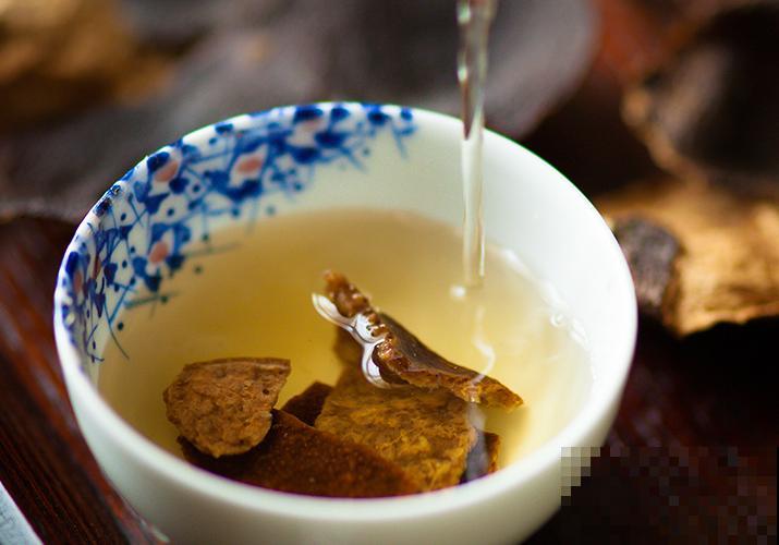 夏天喝杯养生茶,去湿除寒,身体一年都受益! 夏天喝杯养生茶,去湿除寒,身体一年都受益!