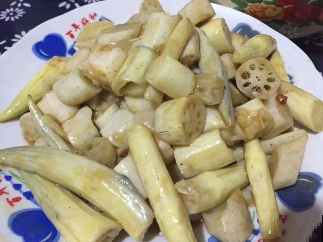 7月野菜金不换，2块钱一捆，凉拌吃格外香！