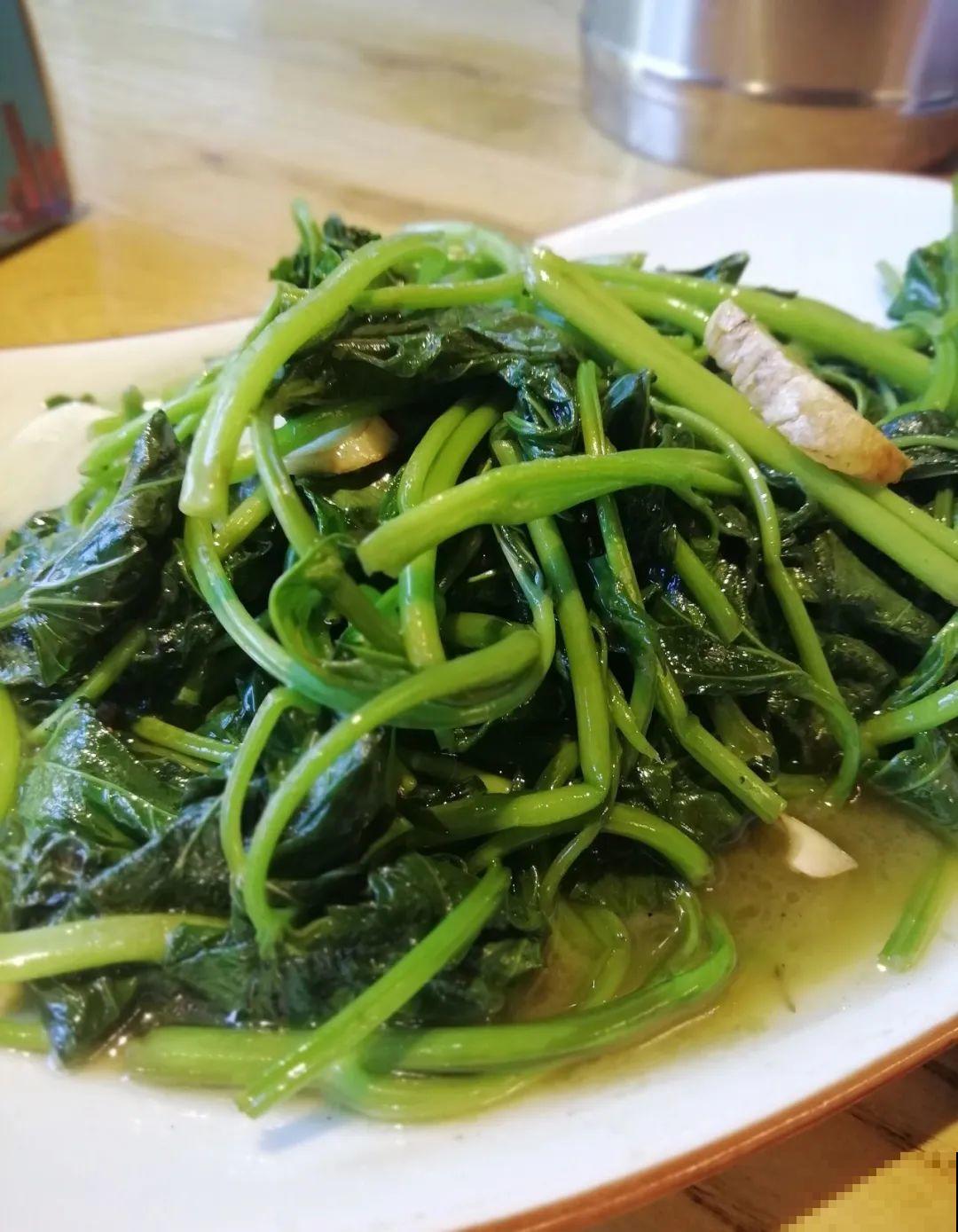 7月野菜金不换，2块钱一捆，凉拌吃格外香！