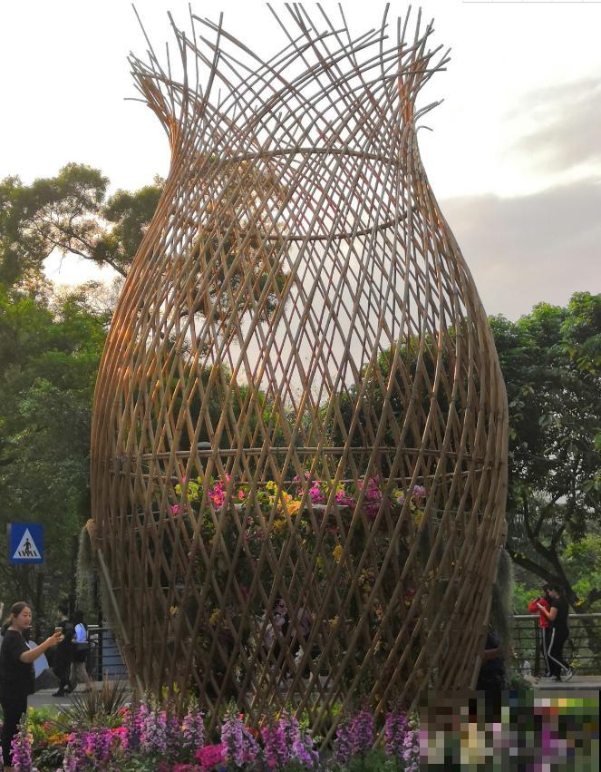 还敢说你的花园有创意?看看这些脑洞设计,一般人做不来! 还敢说你的花园有创意?看看这些脑洞设计,一般人做不来!