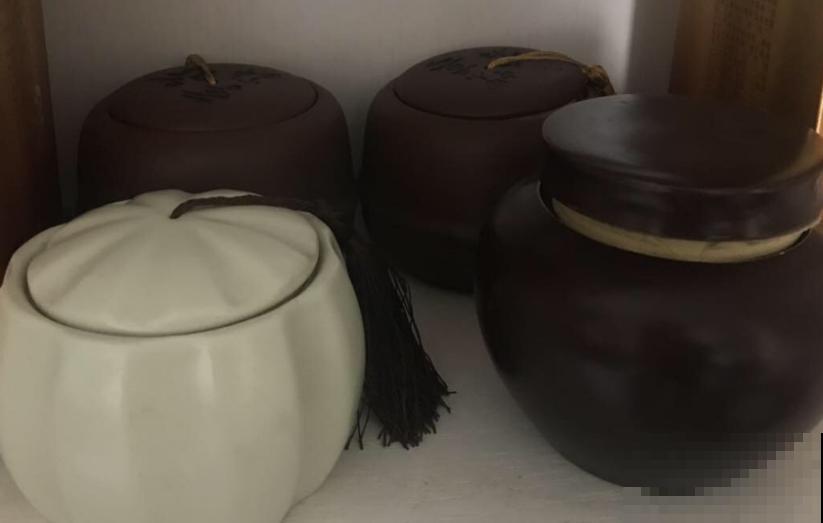 喝过的茶叶不要扔,放到花盆里,花越开越欢实! 喝过的茶叶不要扔,放到花盆里,花越开越欢实!