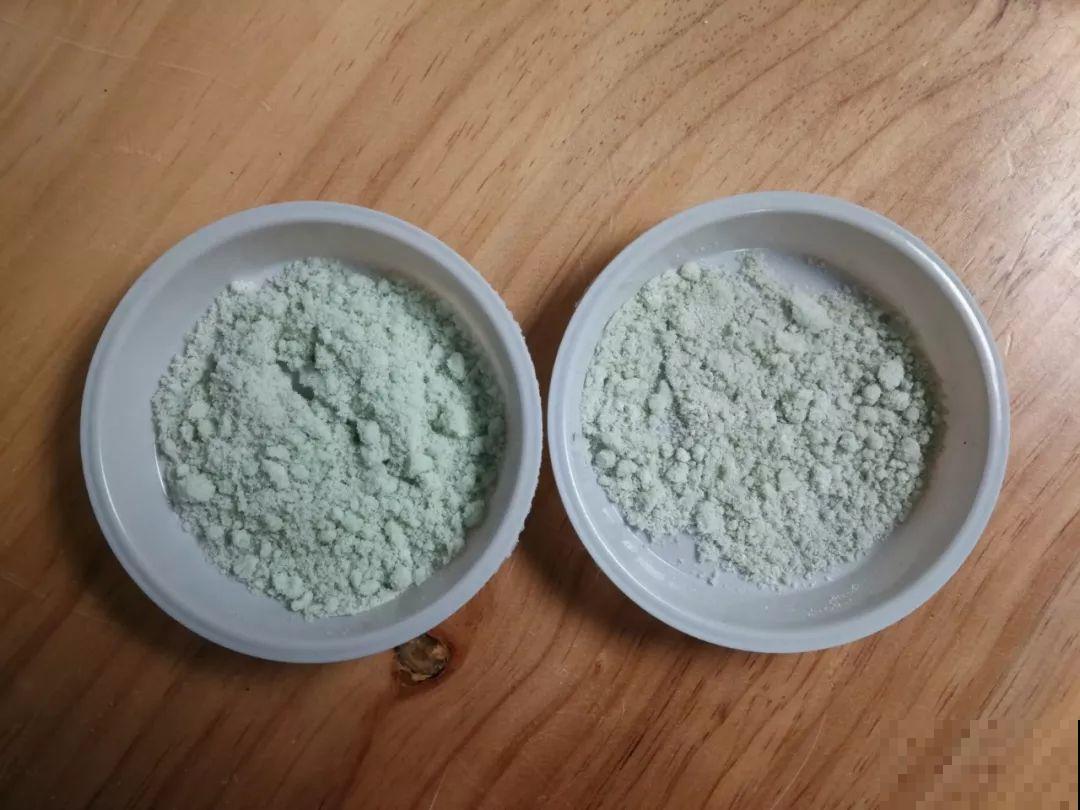 花盆里浇水加1种“料”，黄叶立马翠绿油亮，花越长越旺