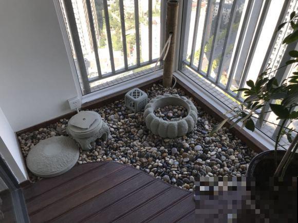 养花也要有度,阳台别摆太多花,小心压塌了! 养花也要有度,阳台别摆太多花,小心压塌了!