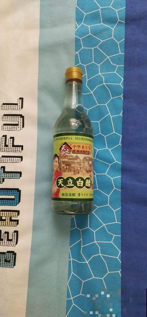 厨房中的调味品，也是养花利器，花吃了叶子油亮直反光