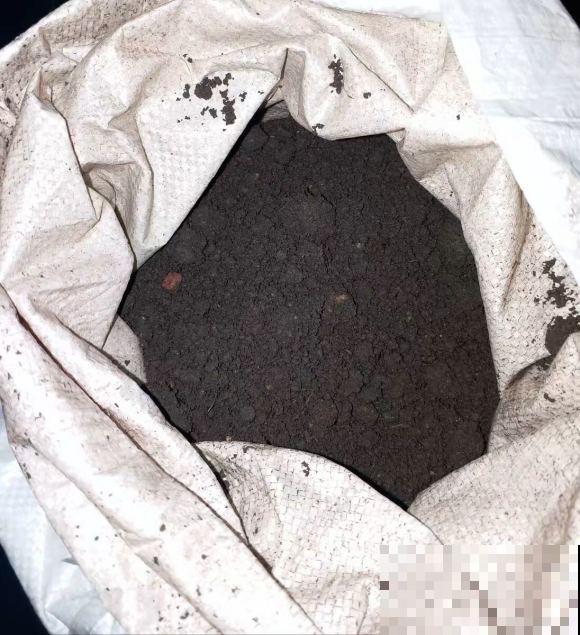 养这4种花，就得配好土，不黄叶不烂根！