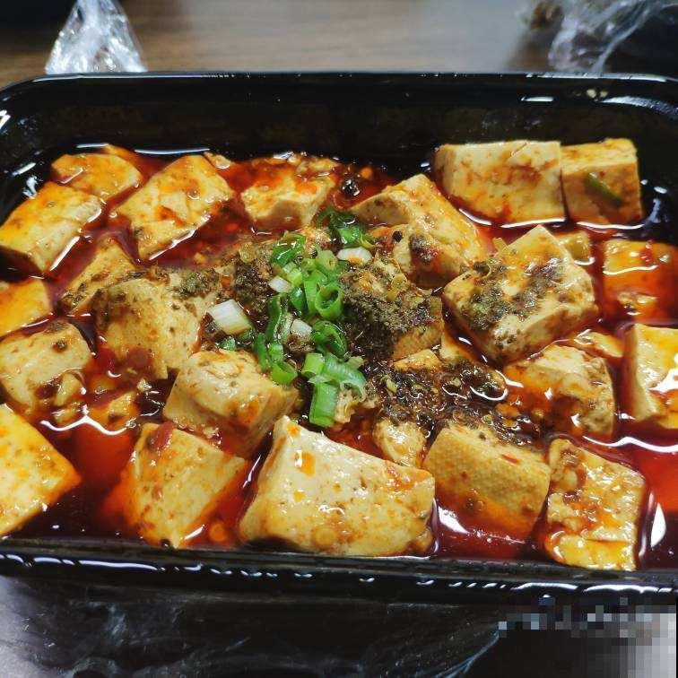 豆腐易碎，做鱼易腥，记住一个小妙招，完美解决