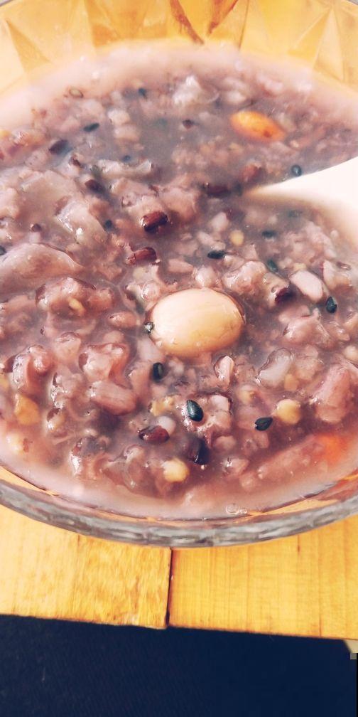 8种家常粥,营养价值高,冬天暖身又暖胃 8种家常粥,营养价值高,冬天暖身又暖胃