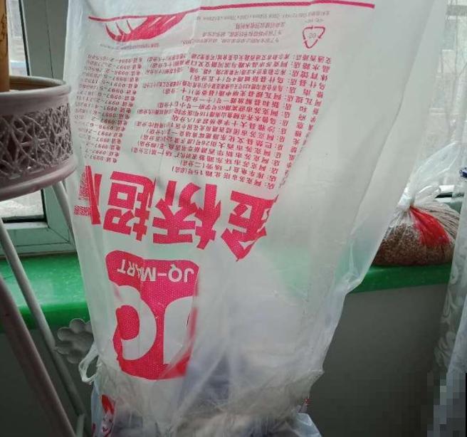 花友出差，花卉没人浇水？3种方法，个个实用！