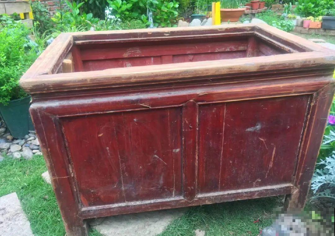 人家拆迁，我捡宝贝，花盆大缸……随便拿！