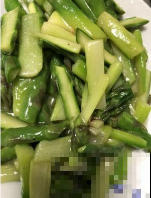 芦笋美味,冬天也能吃,买个种根就能种,太实惠! 芦笋美味,冬天也能吃,买个种根就能种,太实惠!