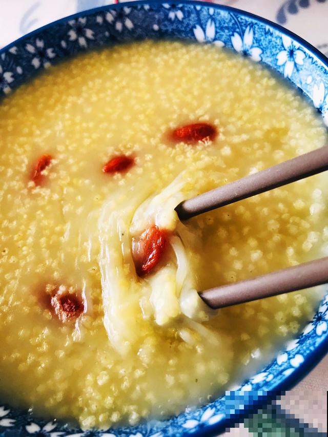 8种家常粥,营养价值高,冬天暖身又暖胃 8种家常粥,营养价值高,冬天暖身又暖胃