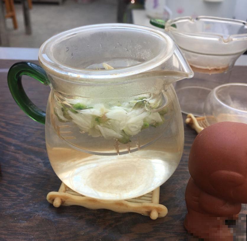 天冷要养生，这2种花茶没喝过，不算合格的“养生人”！